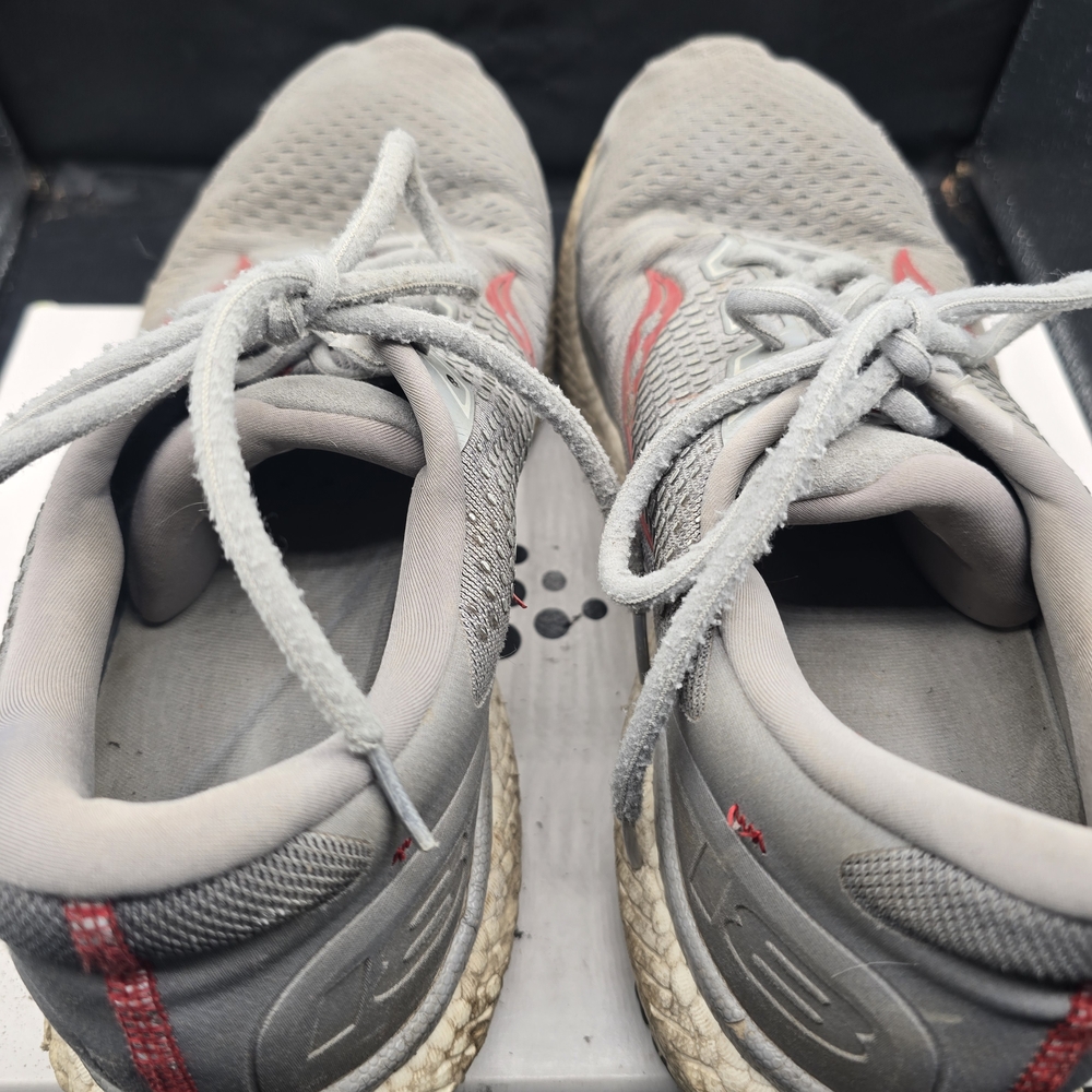 Saucony Men's Gray and‎ Red Athletic Shoes
